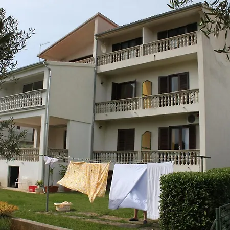 And By The Sea - 6182 3* Vodice