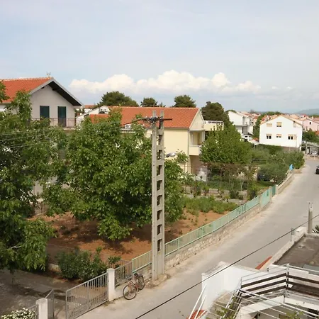 Apartments And Rooms By The Sea Vodice - 6182 3* Vodice
