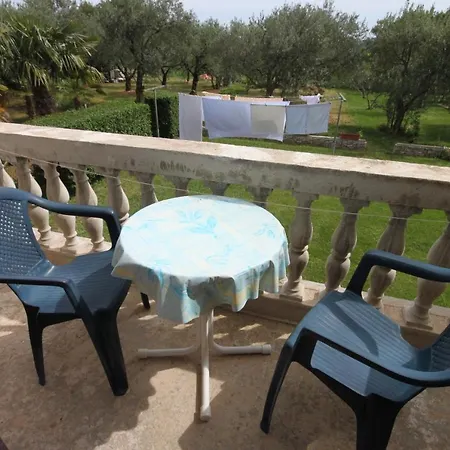 Apartments And Rooms By The Sea Vodice - 6182