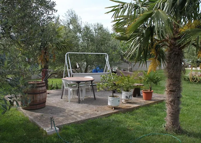 Guest house Apartments And Rooms By The Sea Vodice - 6182