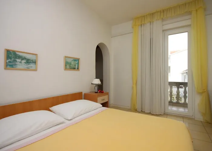 And By The Sea - 6182 3* Vodice