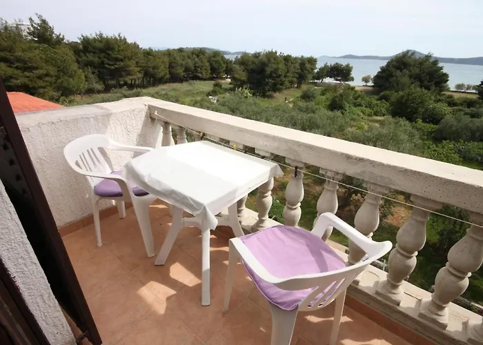 And By The Sea - 6182 3* Vodice